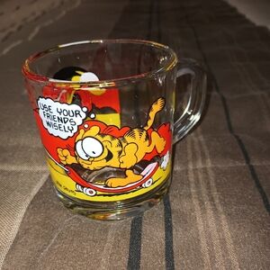 McDonald's 1978 Garfield Glass Mug "Use Your Friends Wisely" Vintage Collectible